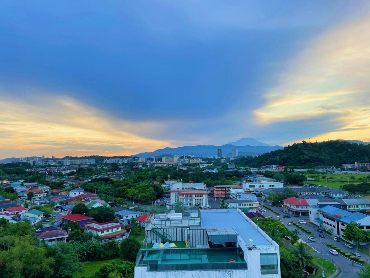 Queensland Suites At Aru Suites, Kota Kinabalu Exteriér fotografie